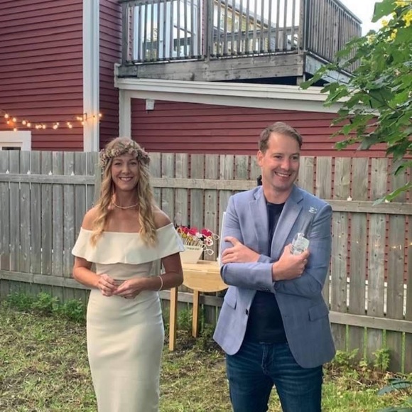 Meet your Posher, Stephanie - Picture 3 of 6